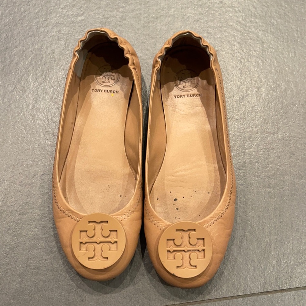 Nude Tory Burch flats